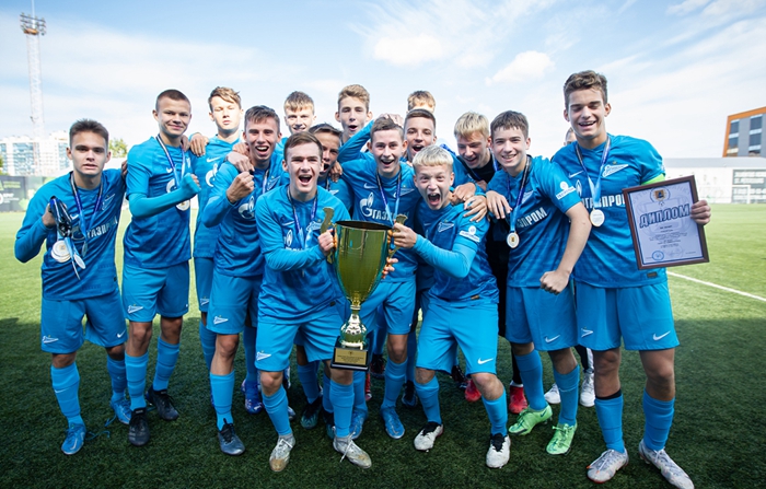 泽尼特U15梯队荣获圣彼得堡杯冠军！