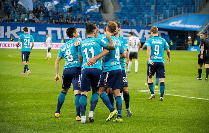 “泽尼特足球俱乐部”成为俄超联赛第十轮最受欢迎的比赛。